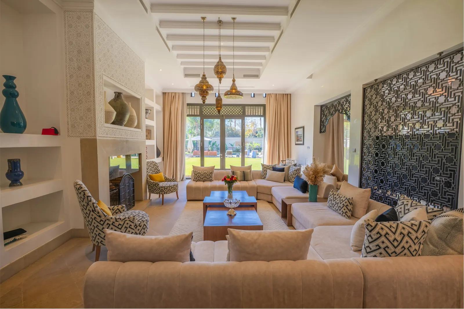 The full majlis up to the glass doors onto the garden